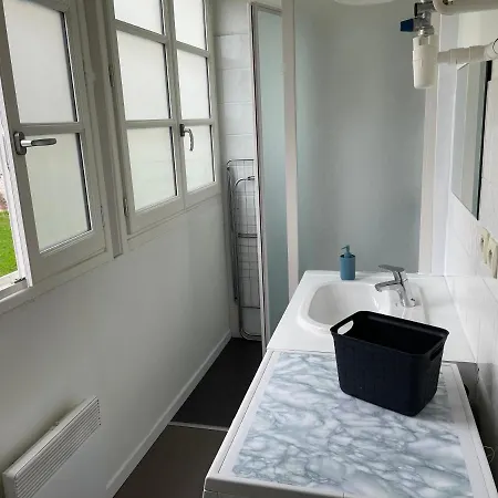 T1 40 M2. Lit Queen Size * Pau